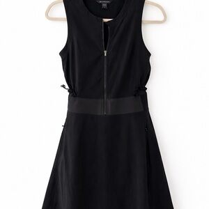 Athleta Venture Out Dress Womens 2 Black Sleeveless Zip